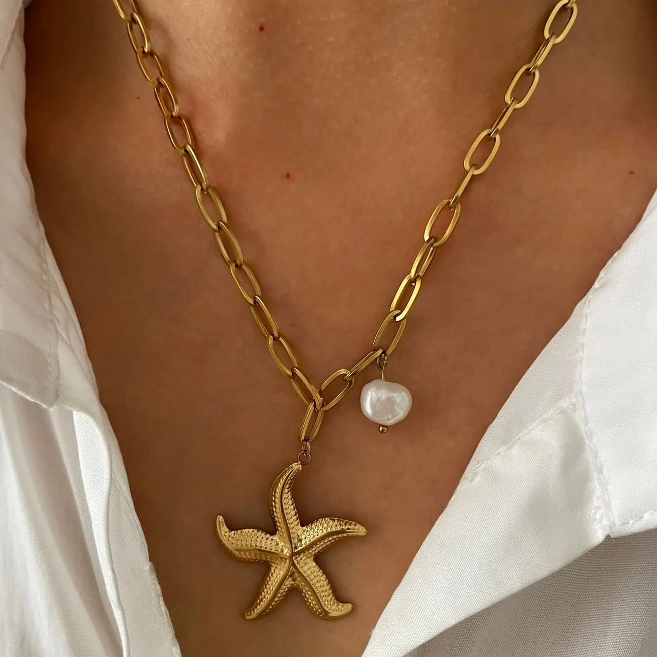 Starfish & Pearl Paperclip Chain Necklace in Gold